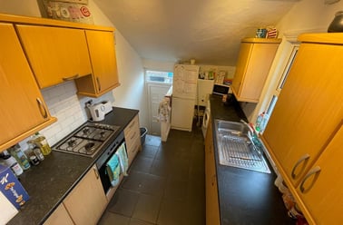 Amble Grove, Jesmond Vale, Newcastle - Image 2